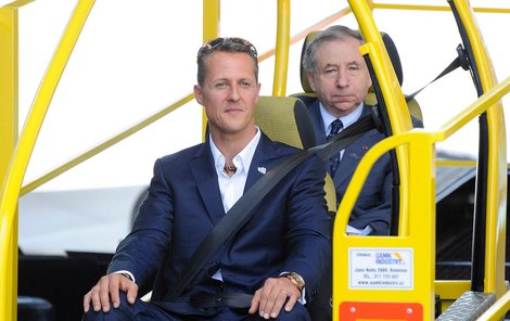 S prezidentem FIA Jeanem Todtem si na Václaváku vyzkoušel i simulátor nehod.