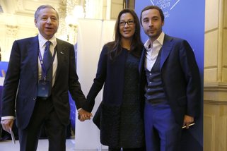 S manželkou Michelle Yeoh a synem Nicolasem