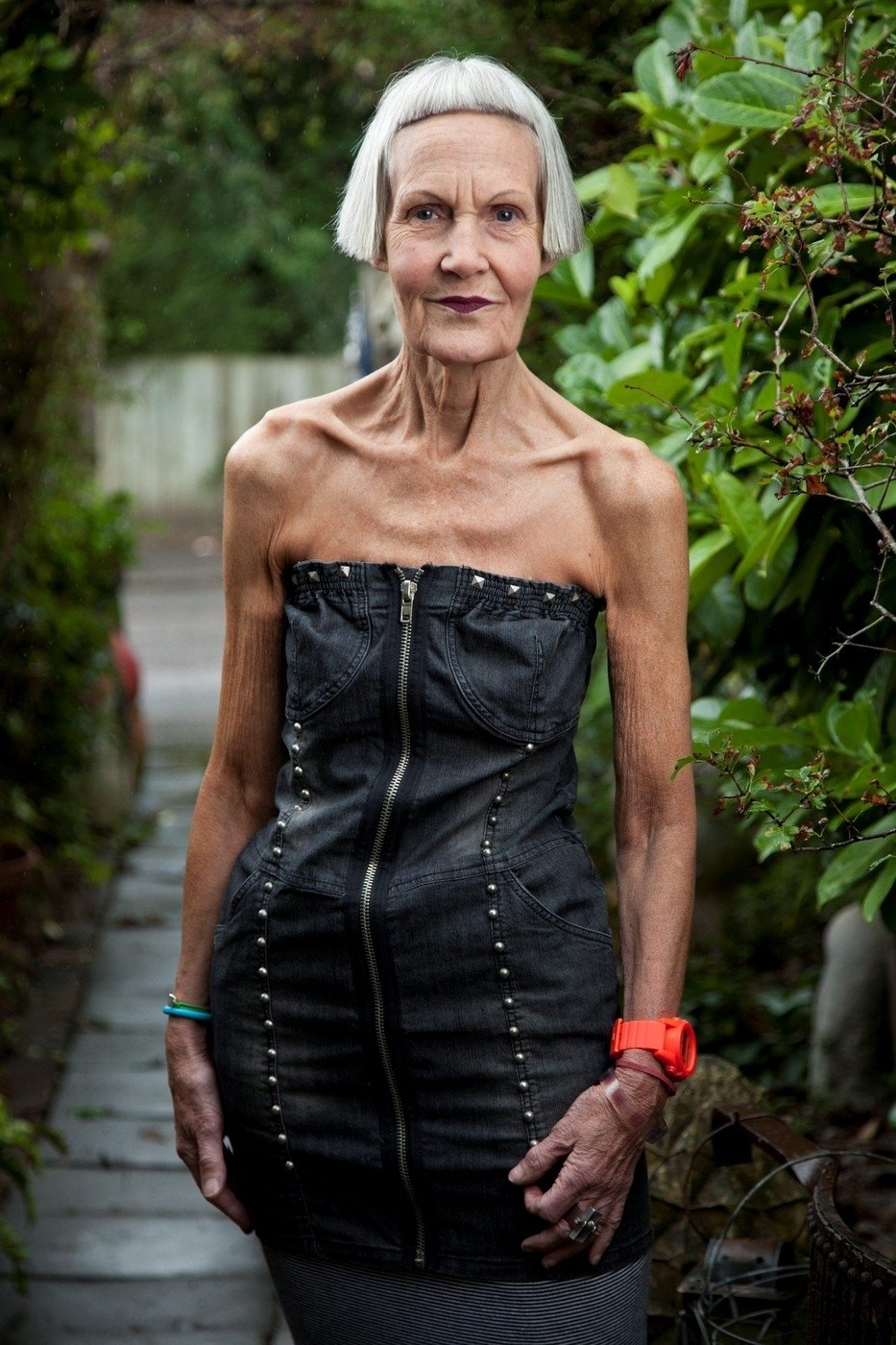 Jean Woods se kdysi zapřísáhla, že nedovolí, aby její věk změnit její oblékání.