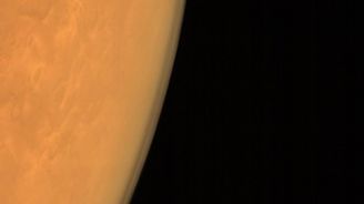 Indická sonda Mangalján poslala první snímky Marsu