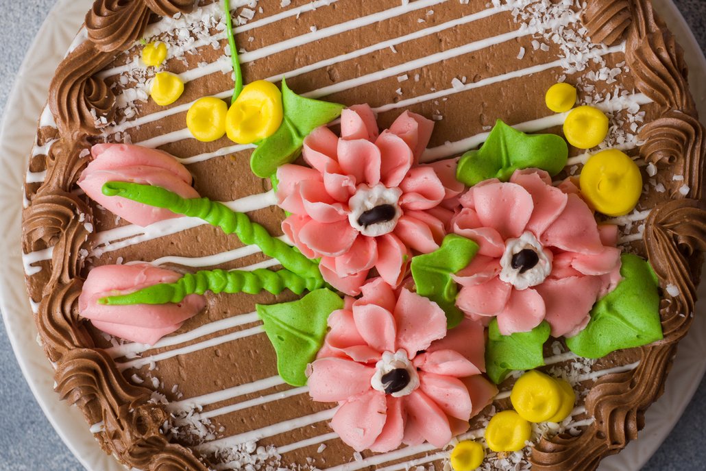 Inspirujte se květinovými dezerty a vychutnejte si svůj kousek jara na talíři