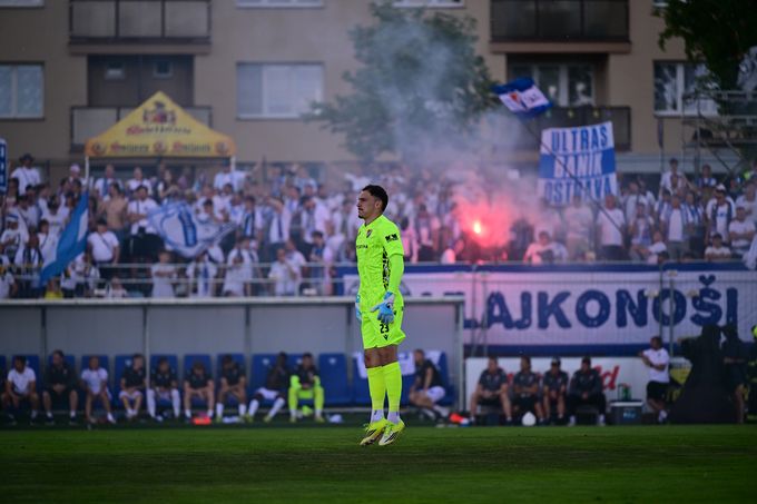 ONLINE: Táborsko - Baník 0:2. Hosté zvyšují celkový náskok, trefili se Pojezný a Škrkoň ONLINE: Táborsko - Baník 0:2. Hosté zvyšují celkový náskok, trefili se Pojezný a Škrkoň