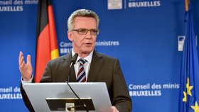 Jednání o uprchlické krizi v Bruselu: Německý ministr vnitra de Maiziere