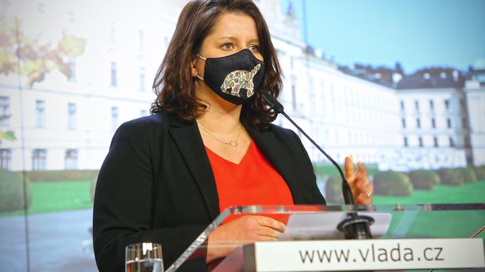 Tiskovka po jednání vlády: Ministryně Jana Maláčová (ČSSD)