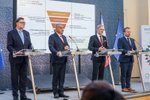 Tiskovka po jednání vlády: Zbyněk Stanjura, Jozef Síkela, Petr Fiala a Marian Jurečka