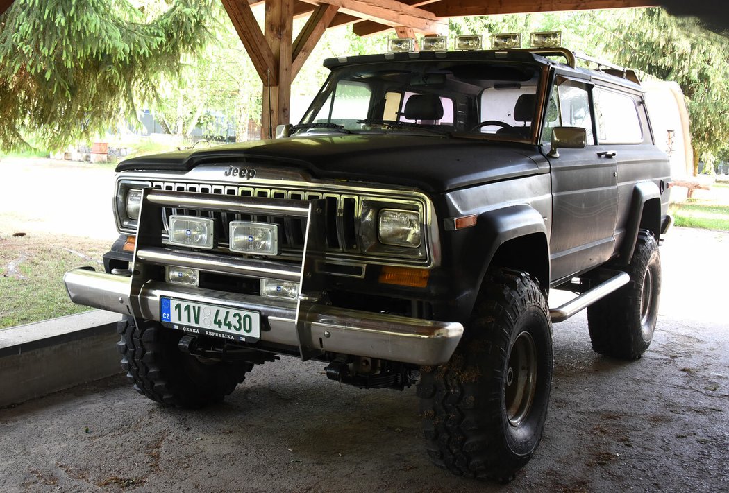 Jeep Cherokee Chief