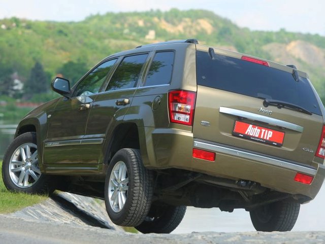 Jeep Grand Cherokee WK (2004 až 2010, modernizace 2007