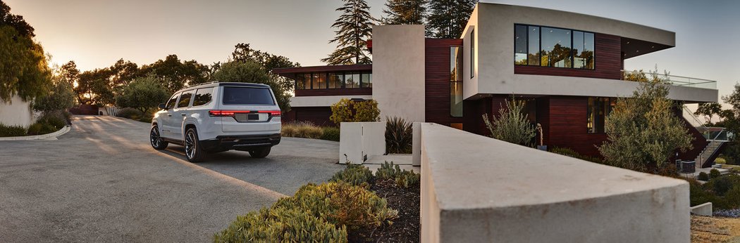 Jeep Grand Wagoneer Concept