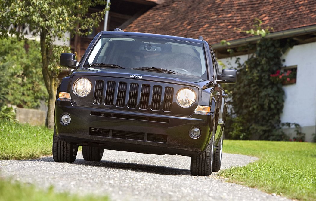 Jeep Patriot &#34;Overland&#34; (2009–2010)