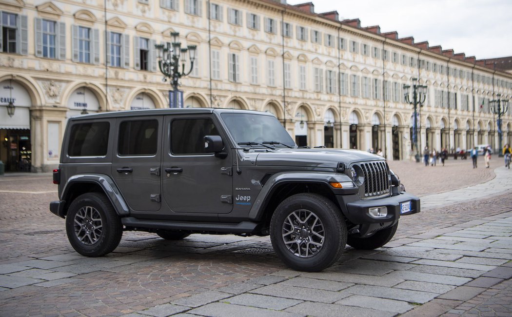 Jeep Wrangler 4xe Sahara