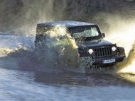 Jeep Wrangler vs. Mercedes-Benz G 350 BlueTec vs. Land Rover Defender vs. Toyota Land Cruiser V8