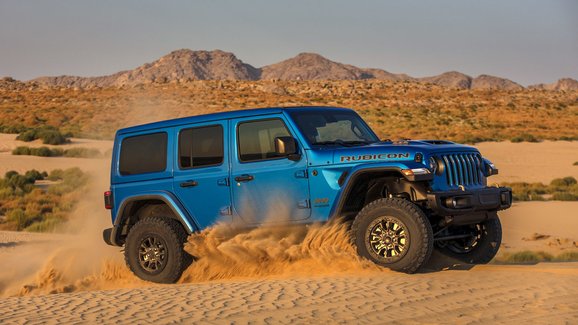 Jeep Wrangler V8 oficiálně: 6,4litrové HEMI slibuje nejlepší z obou světů