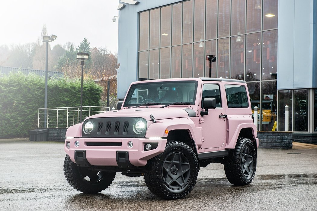 Jeep Wrangler Sahara - Black Hawk Expedition