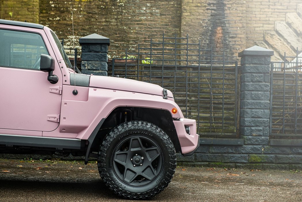 Jeep Wrangler Sahara - Black Hawk Expedition