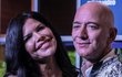 Jeff Bezos se svou přítelkyní Lauren Sanchezovou