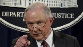 Trumpův ministr spravedlnosti Jeff Sessions končí