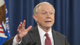 Trumpův ministr spravedlnosti Jeff Sessions končí