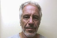 Pedofilní narozeniny miliardáře Epsteina (†66): Jako „dárky“ mu prý posílali 12leté dívky