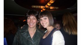Sarah Kellenová s Ghislaine Maxwellovou