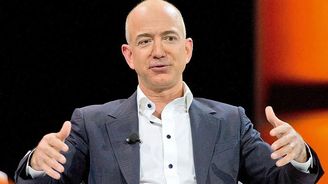 Mr Jeff Bezos na penzi. Jaká byla jeho cesta? A co bude s ním i s Amazonem teď?