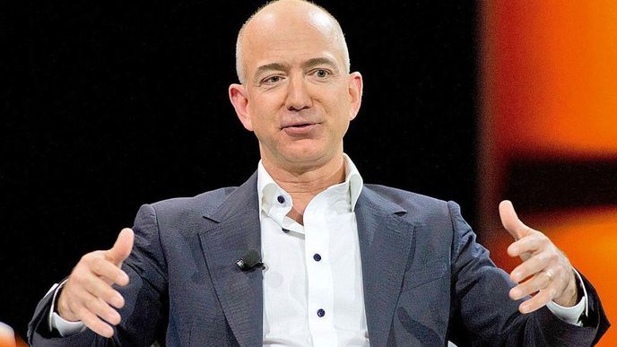 „Nikdy jsem neměl víc energie a nejde o důchod,“ uvedl Bezos ke svému plánu odejít z čela firmy, kterou vybudoval.