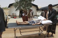 Krveprolití v Jemenu: Při náletu zemřelo 29 dětí. Ušetřete civilisty, žádá OSN