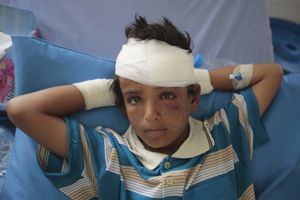Při útoku v Jemenu zemřelo 51 lidí, z toho 40 dětí. Dalších 60 osob bylo zraněno.