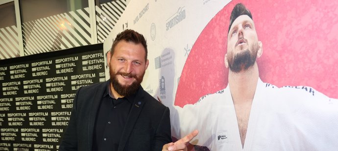 Premiéra filmu Jemný rváč ve Slovanském domě.