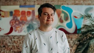 Songwriter Jenda Vávra: S Ewou Farnou nás seznámil David Stypka. V Edenu jsem brečel Songwriter Jenda Vávra: S Ewou Farnou nás seznámil David Stypka. V Edenu jsem brečel