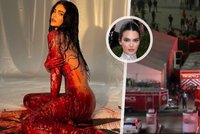 Masakr na hudebním festivalu: Kylie a Kendall Jennerovy chodily kolem mrtvých těl! tvrdí svědek