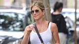 Móda podle Jennifer Aniston: Rýsující se bradavky!