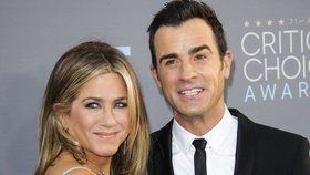 S jídelníčkem pomáhá herečce Jennifer Aniston její manžel, Justin Theroux.