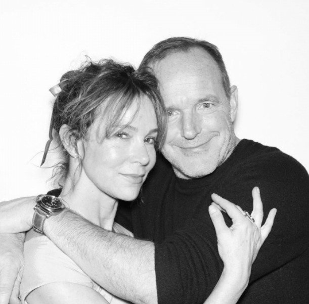 Jennifer Grey a Clark Gregg