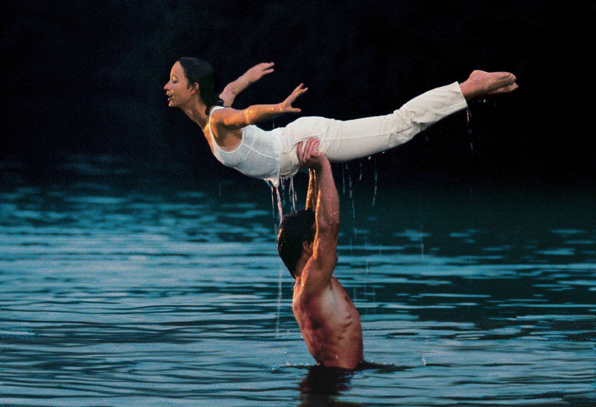 Patrick Swayze a Jennifer Greyová v nejslavnější scéně filmu Hříšný tanec.