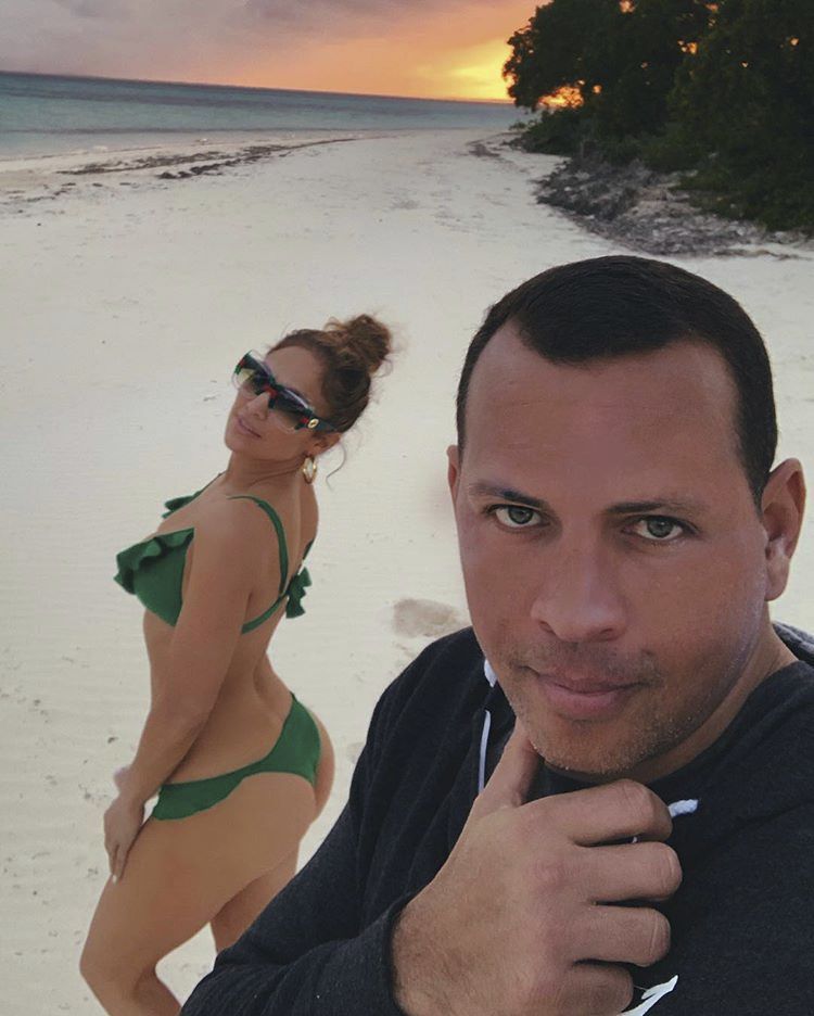 Jennifer a Alex si užívali romantiku na Bahamách