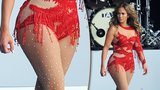 Jennifer Lopez: Vyděsila fanoušky Hyde Parku v rudém, síťovaném body