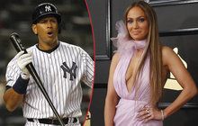 Jennifer Lopez klofla legendu baseballu!