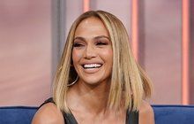 Jennifer Lopezová: Róba jako stříbrný déšť!