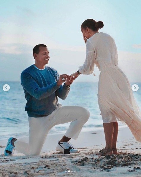 Alex Rodriguez romanticky požádal o ruku Jennifer Lopez