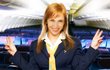 Jennifer Lowe Hewitt jako letuška