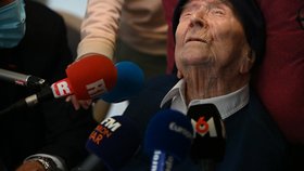 Francouzská jeptiška André ve 118 letech skromně přivítala titul nejstaršího člověka.
