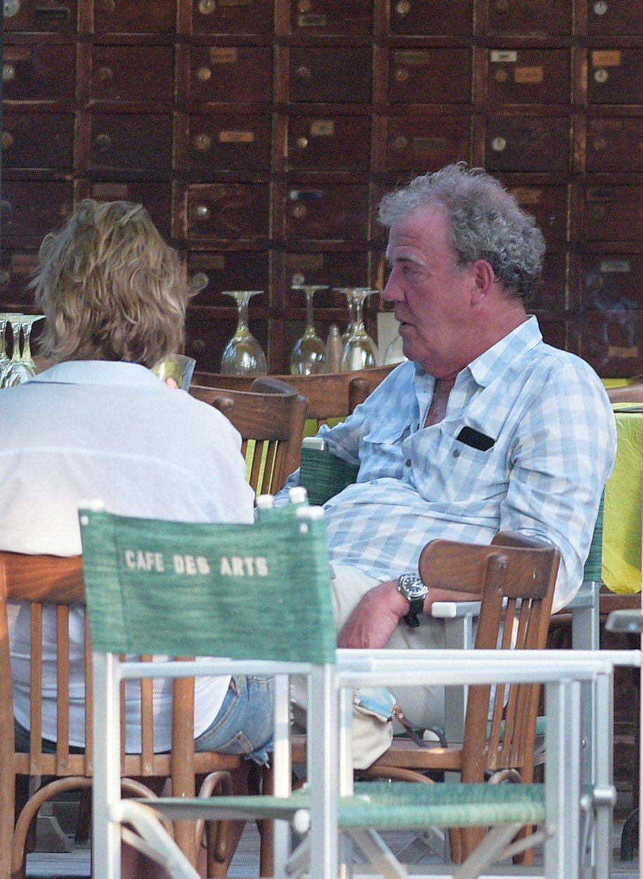 Clarkson má rád EU i proto, že si snadno zajede na kontinent na nějaké ty dobroty.