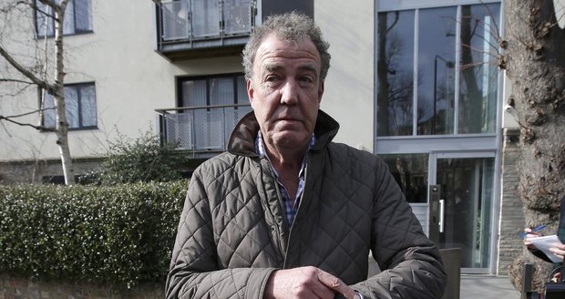 Jeremy Clarkson byl z pořadu odvolán poté, co napadl asistenta produkce