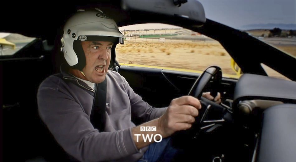 Jeremy Clarkson proslul jako vášnivý moderátor automobilové show.