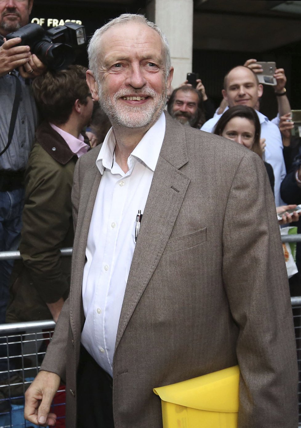 Jeremy Corbyn prohlásil, že by miliony civilistů nezabil.