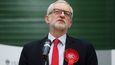 Labouristé Jeremyho Corbyna utrpěli ve volbách nebývalou porážku