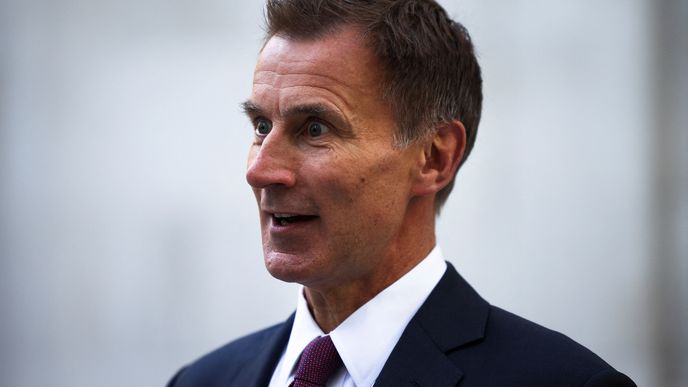 Ministr financí Jeremy Hunt