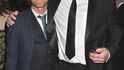 Jerome Flynn, ve světě Hry o trůny známý jako Bronn z Černovody, spolu s Rorym McCannem alias Ohařem, na párty po newyorské premiéře poslední řady