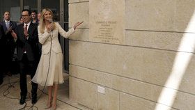 USA oficiálně otevřely americkou ambasádu v Jeruzalémě (14. 5. 2018). Slavnostního ceremoniálu se účastní dcera amerického prezidenta Ivanka Trumpová.