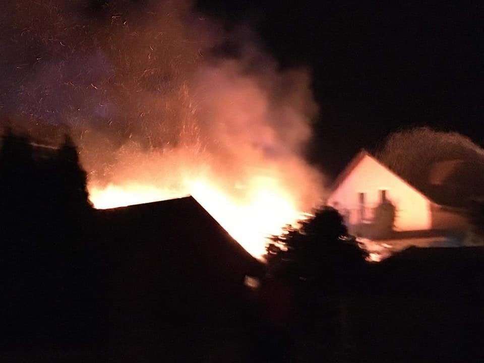 Požár řadového domu v Jesenici (27. 1. 2020)